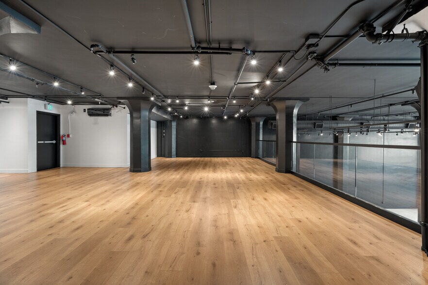 More Photos Of 950 S Broadway, Los Angeles Office For Lease