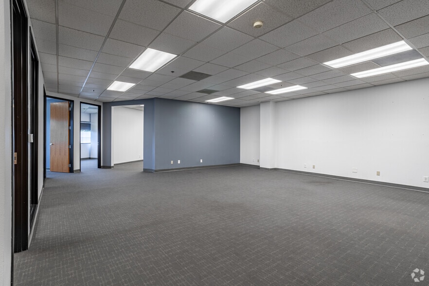 More Photos Of 15707 Rockfield Blvd, Irvine Office For Lease