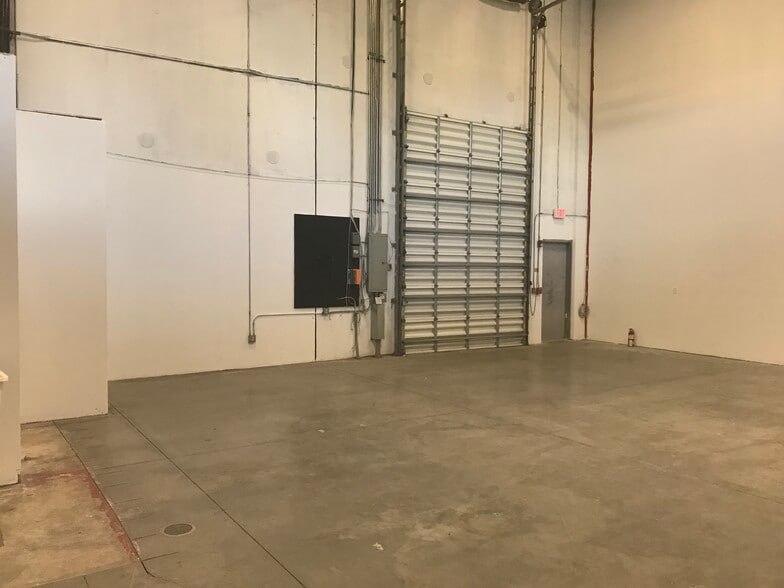 More Photos Of 755 NW 17th Ave, Delray Beach Industrial For Lease