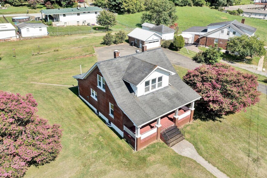 More Photos Of 5422 Franklin Rd SW, Roanoke Office For Sale