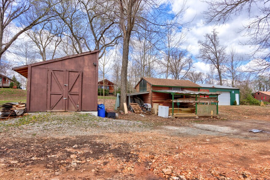 More Photos Of 27210 S Highway 125, Afton Apartments For Sale