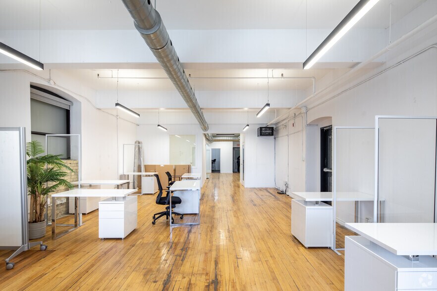 More Photos Of 639 Queen St W, Toronto Office For Lease