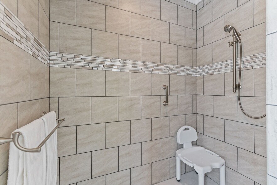 More Photos Of 220 Pungo Shores, Belhaven Lodge Meeting Hall For Sale