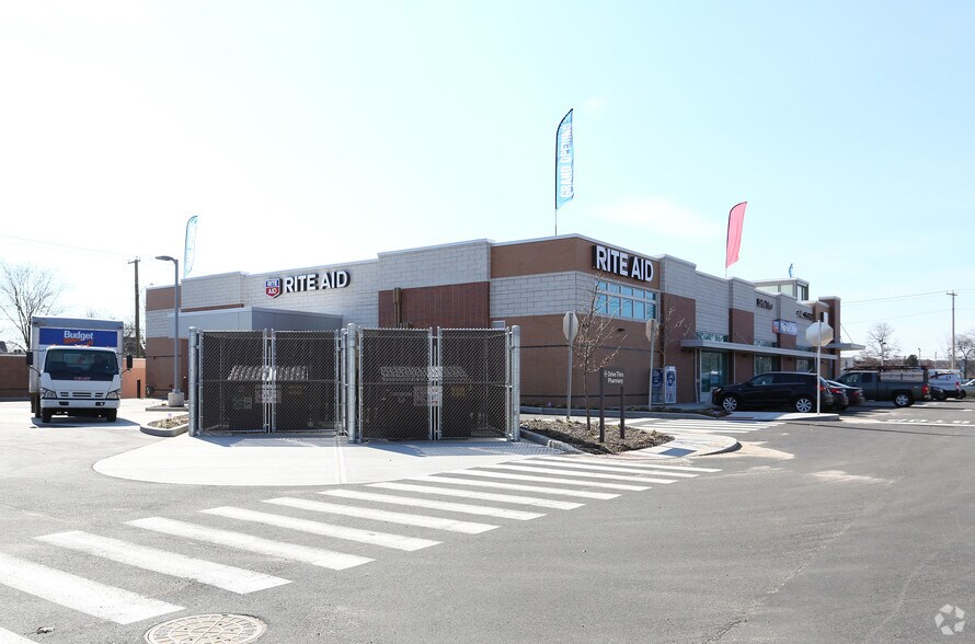 More Photos Of 249 Legion Ave, New Haven Drugstore For Lease