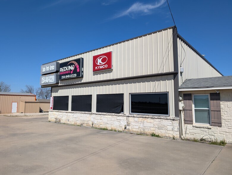 More Photos Of 6610 N State Highway 6, Waco Flex For Lease