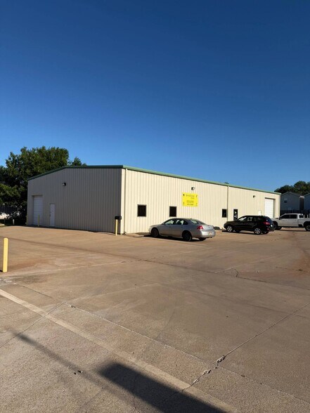 Primary Photo Of 2326 N Perkins Rd, Stillwater Service For Lease