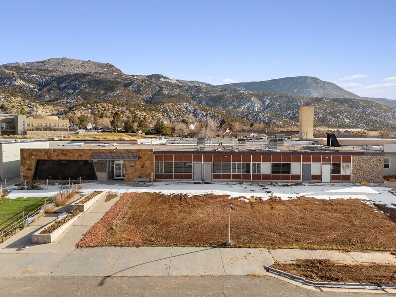 More Photos Of 120 E Altamira Dr, Cedar City Office Residential For Lease