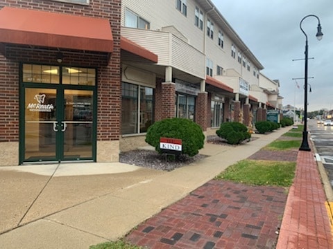 Primary Photo Of 421-431 Water St, Prairie Du Sac Office Residential For Lease