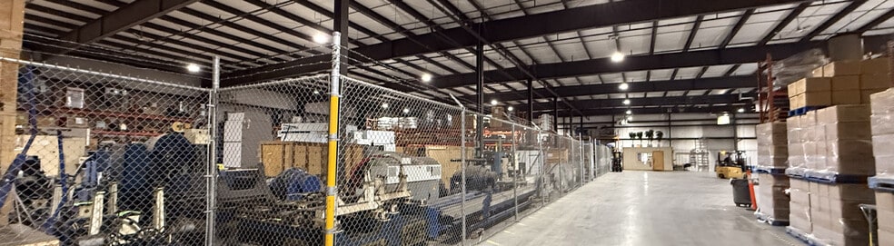 More Photos Of 700 King Edward St, Winnipeg Manufacturing For Lease