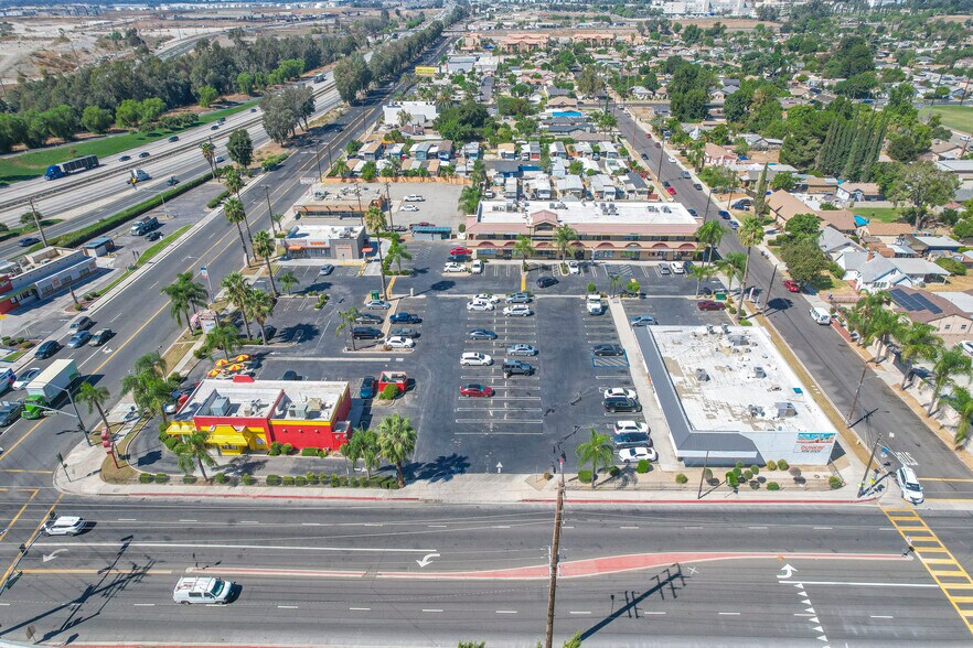 More Photos Of 821-833 W Valley Blvd, Colton General Retail For Sale