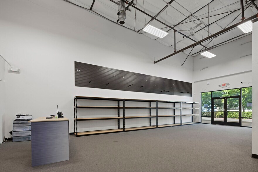 More Photos Of 4063 E. Calloway Court, Stockton Showroom For Sale