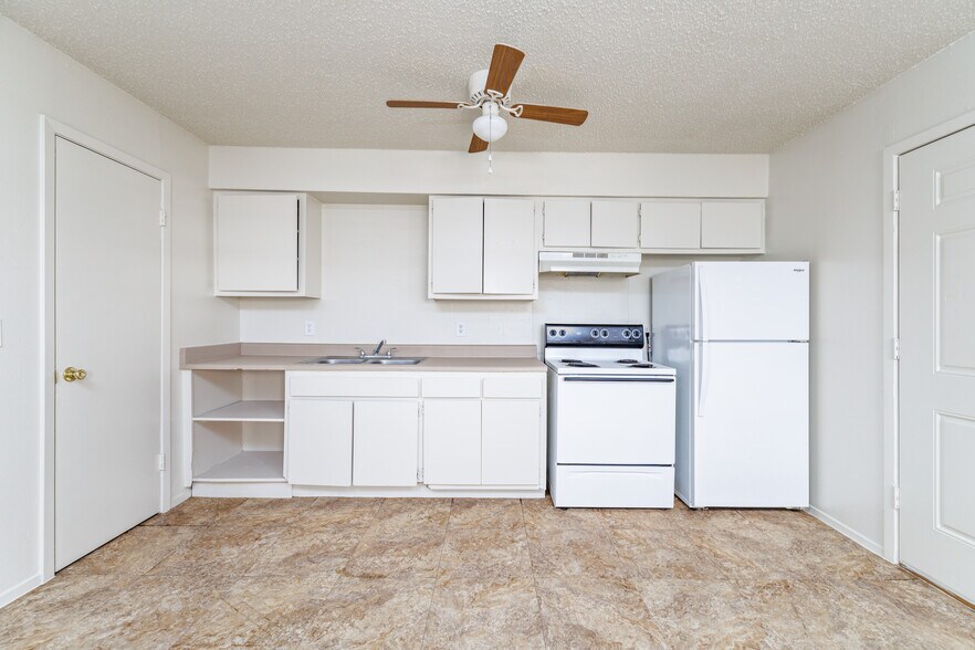 More Photos Of 12 E 29th St, San Angelo Apartments For Sale