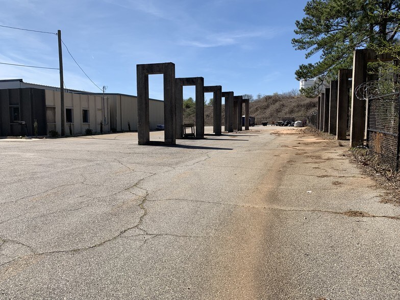More Photos Of 4415 Best Rd, College Park Warehouse For Lease