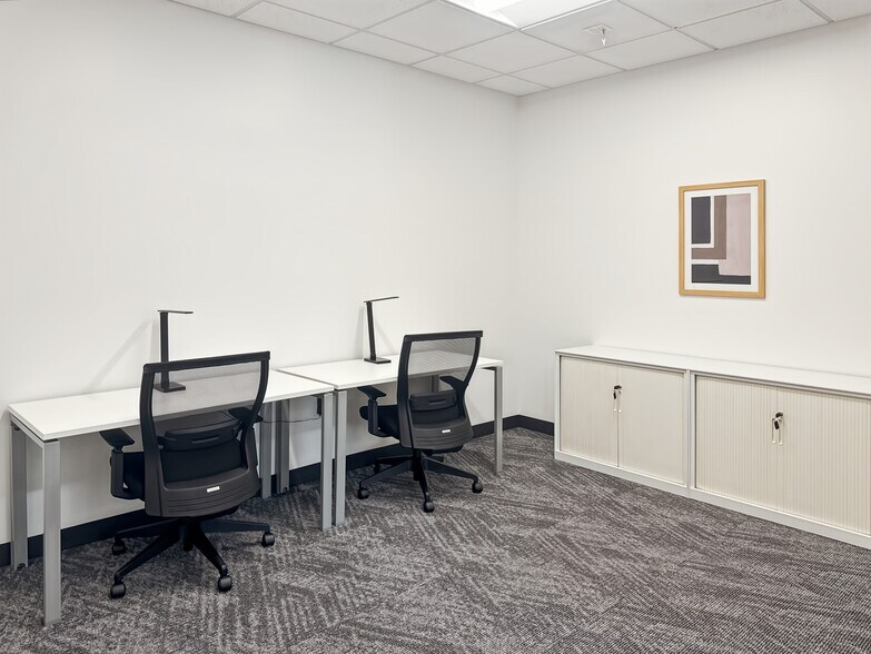 More Photos Of 10451 W Palmeras Dr, Sun City Coworking Space