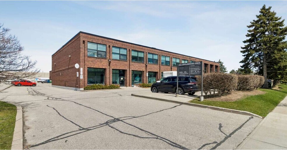 More Photos Of 242 Applewood Cres, Vaughan Light Manufacturing For Sale