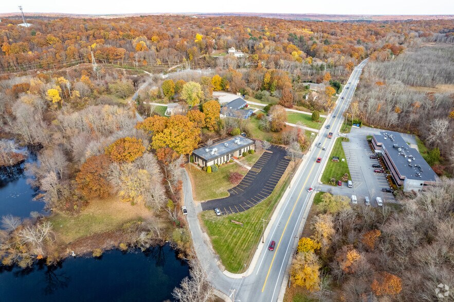 More Photos Of 106 Nate Whipple Hwy, Cumberland Office For Lease