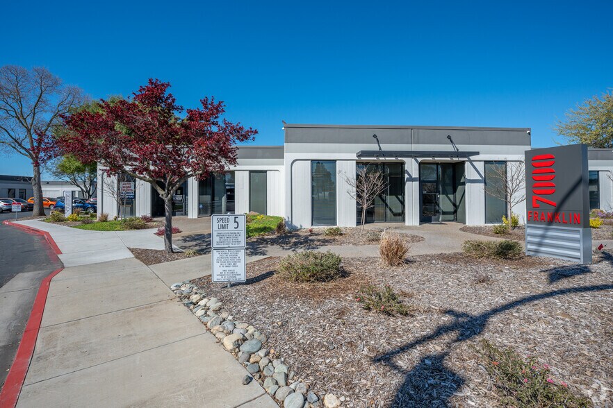 More Photos Of 7000 Franklin Blvd, Sacramento Unknown For Lease