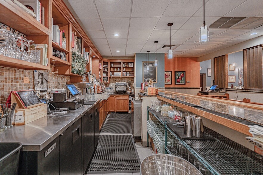 More Photos Of 754 Cherokee st, Fountain Hill Restaurant For Sale