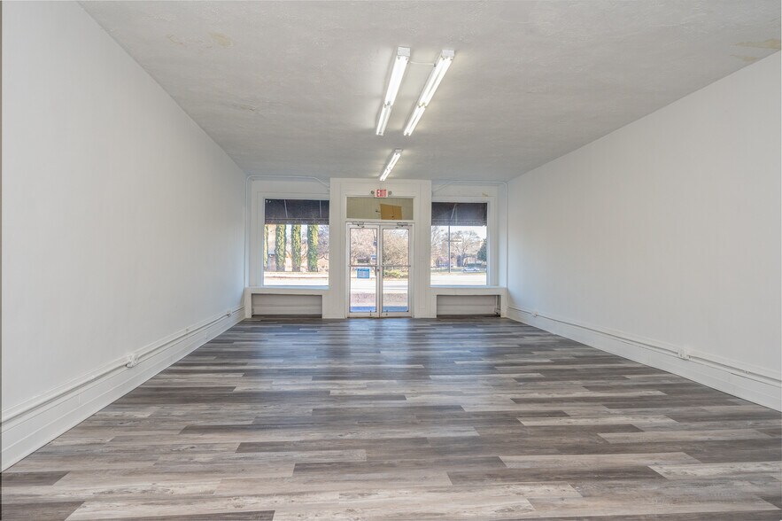 More Photos Of 1823-1841 Wade Hampton Blvd, Greenville Storefront Retail Office For Sale