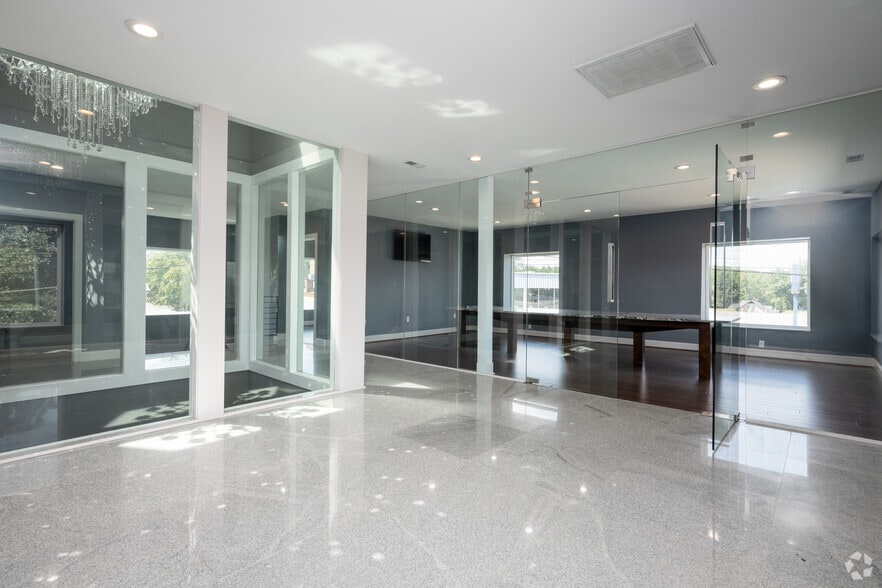 More Photos Of 5200 Fort Ave, Lynchburg Office For Sale