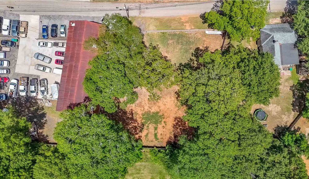 More Photos Of 250 Cleveland St, Locust Grove Industrial For Sale