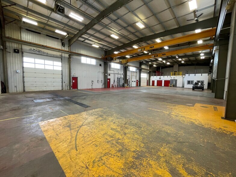 More Photos Of 7756 Edgar Industrial Way, Red Deer Warehouse For Sale