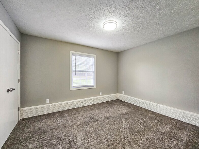 More Photos Of 2700 N 1st St, Lincoln Apartments For Sale