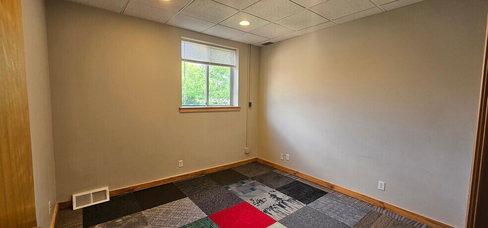 More Photos Of 3947 Excelsior Blvd, Saint Louis Park Office For Lease