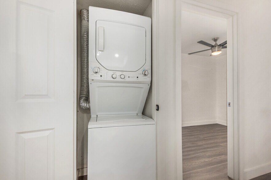 More Photos Of , Phoenix Multifamily For Sale