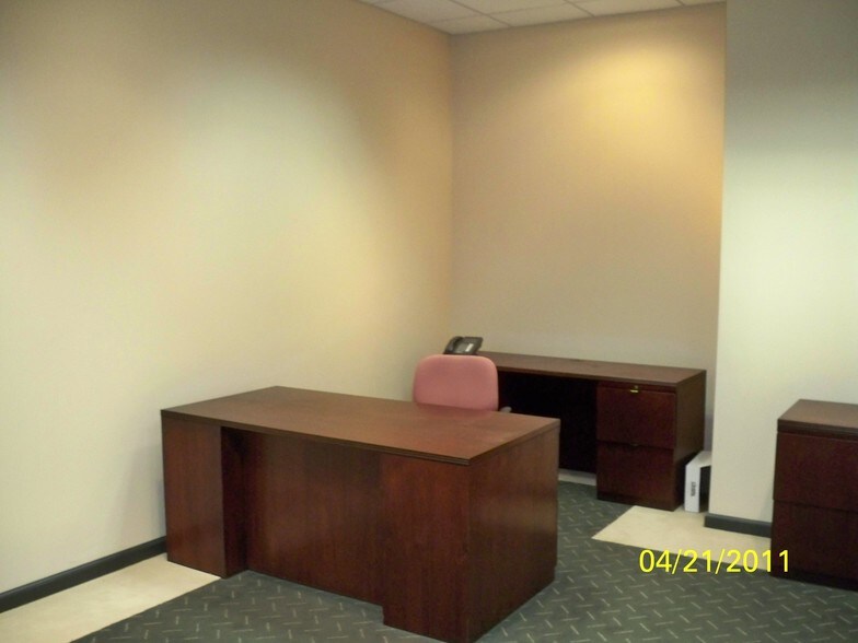 More Photos Of 801 State St, Erie Bank For Lease