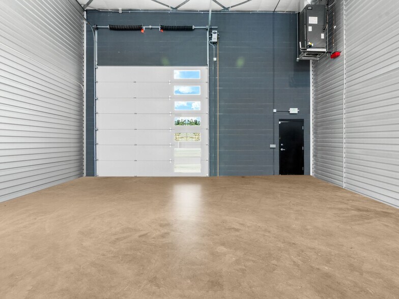 More Photos Of 529 SH 46 E, Boerne Warehouse For Lease