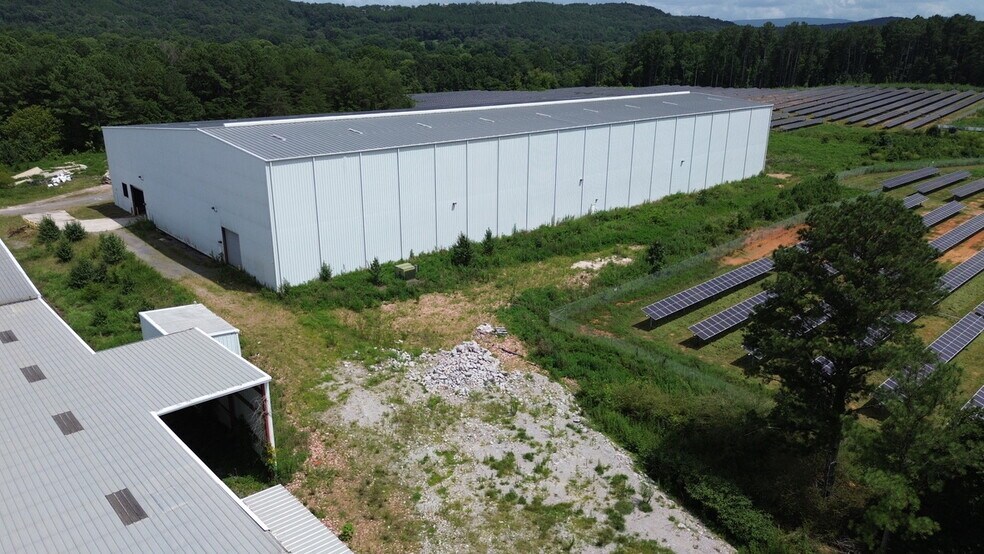 More Photos Of 318 Gordon St, Fairmount Industrial For Sale