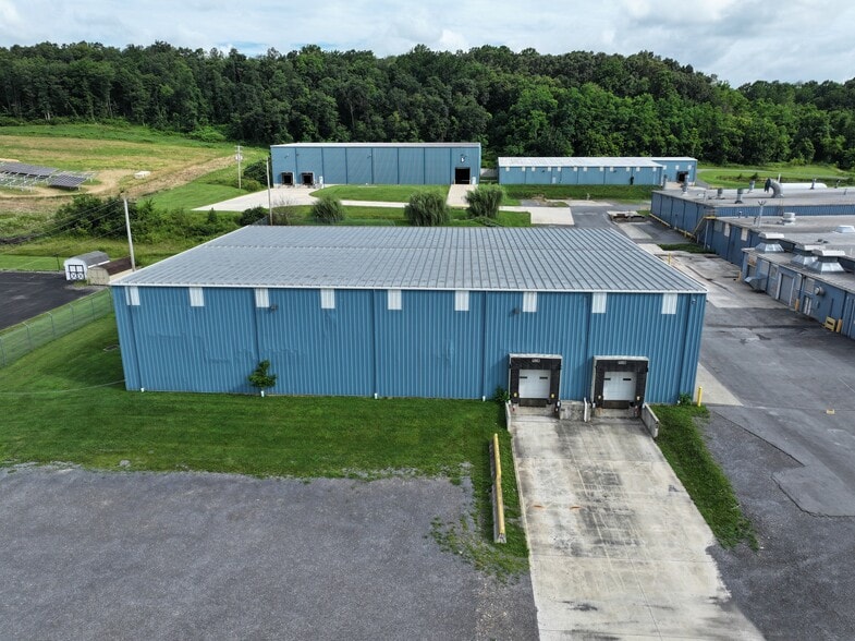 More Photos Of 12393 William Penn Hwy, Thompsontown Unknown For Lease