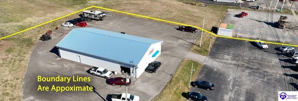 More Photos Of 711 E Broadway St, Campbellsville General Retail For Sale