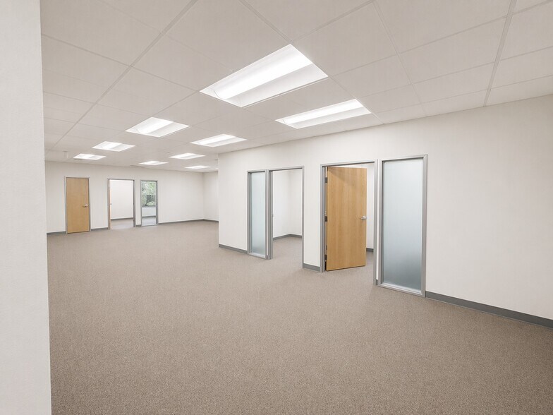 More Photos Of 10537 Santa Monica Blvd, Los Angeles Medical For Sale