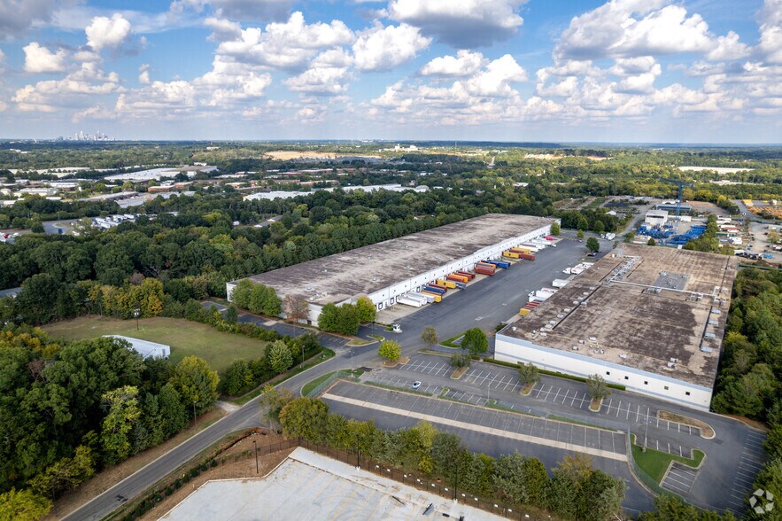More Photos Of 11515 Nations Ford Rd, Pineville Warehouse For Lease