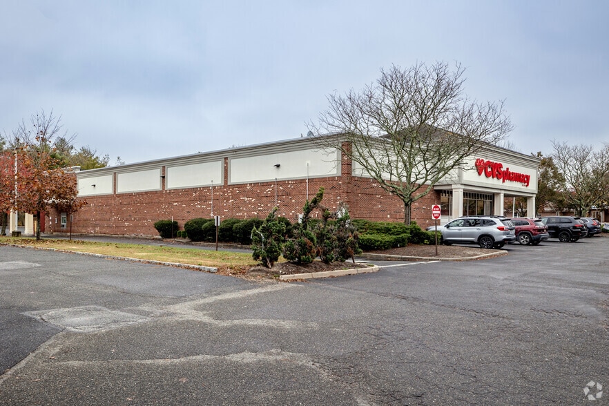 More Photos Of 111 Terry Rd, Smithtown Drugstore For Sale