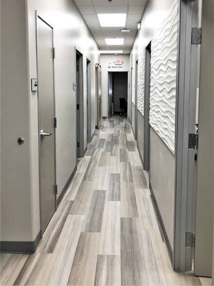 More Photos Of 4601 Old Shepard Place, Plano Medical For Sale