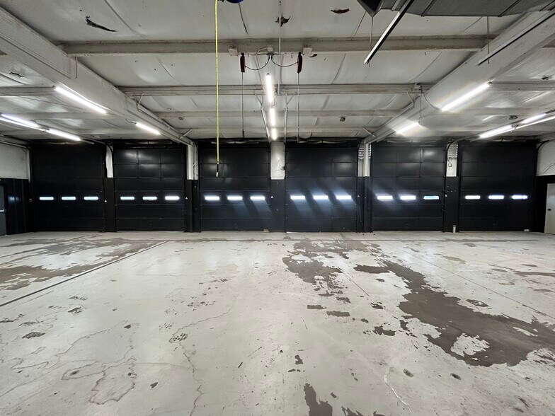 More Photos Of 3470 S Federal Blvd, Sheridan Auto Repair For Sale