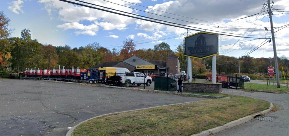 More Photos Of 78 N Route 303, West Nyack Freestanding For Sale