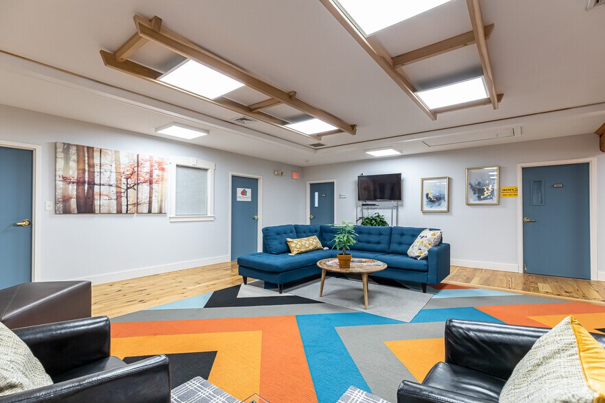 More Photos Of 51 N Main St, Southington Office For Lease