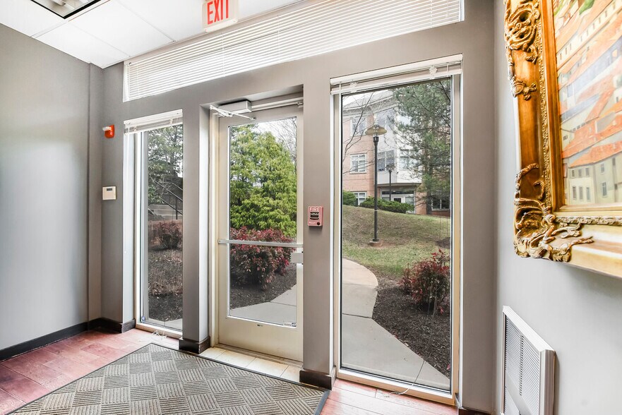 More Photos Of 46175 Westlake Dr, Sterling Medical For Lease