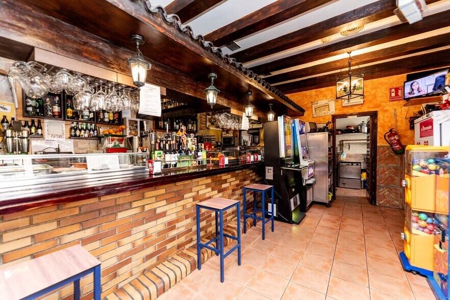 More Photos Of 14 Calle Badajoz, Alcorcón Multifamily For Sale