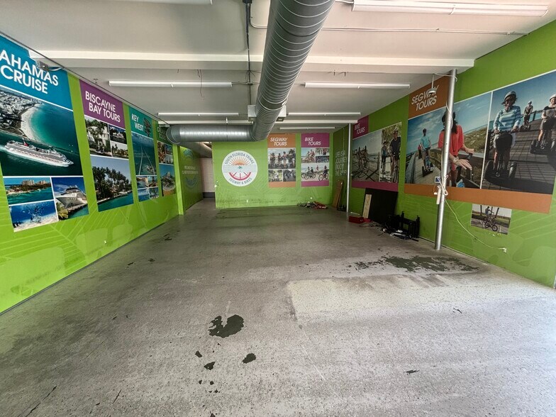 More Photos Of 1401 Washington Ave, Miami Beach Storefront For Lease