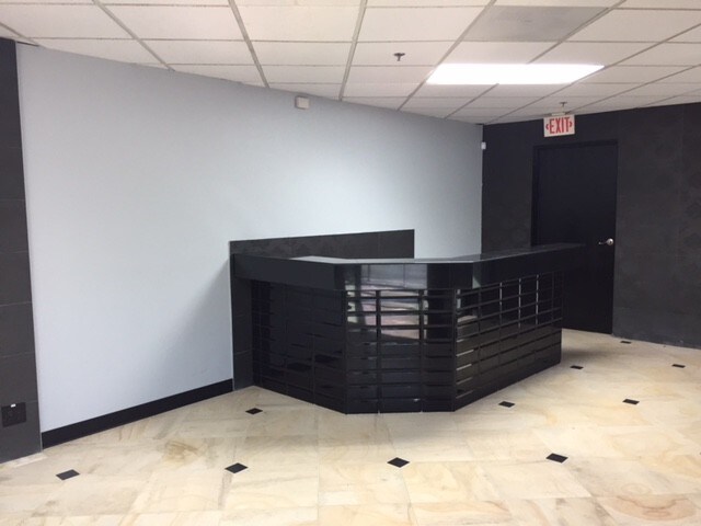 More Photos Of 9225 Brown Deer Rd, San Diego Warehouse For Sale