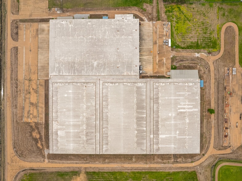 More Photos Of 1 King Timahoe Dr, Vidalia Industrial For Sale