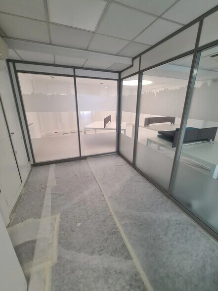 More Photos Of , Paris Office For Sale