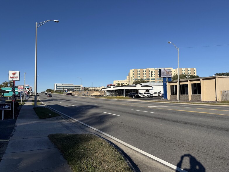 More Photos Of 1536 S Pine Ave, Ocala Fast Food For Lease