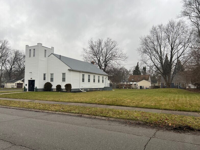 More Photos Of 18923 McCormick St, Detroit Religious Facility For Sale