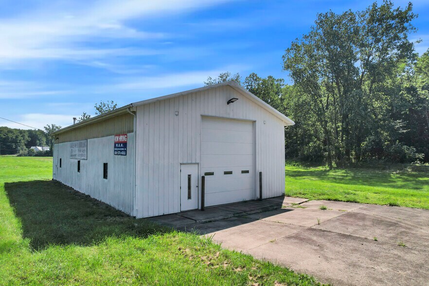 More Photos Of 7106 Columbus Rd, Centerburg Light Manufacturing For Sale